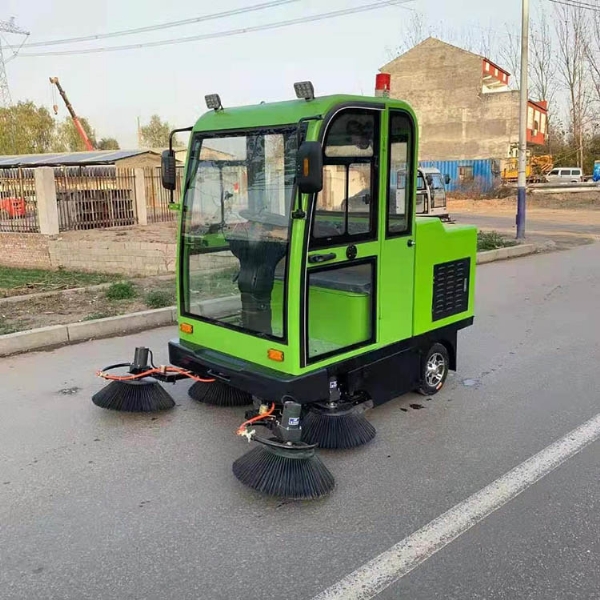 电动车扫地车